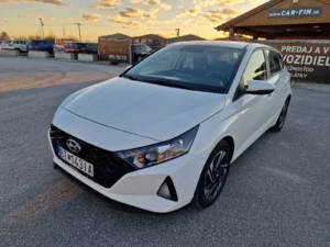 Hyundai i20 1.0 T-GDi Family A/T