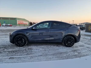 Tesla Model Y LONG RANGE DUAL MOTOR
