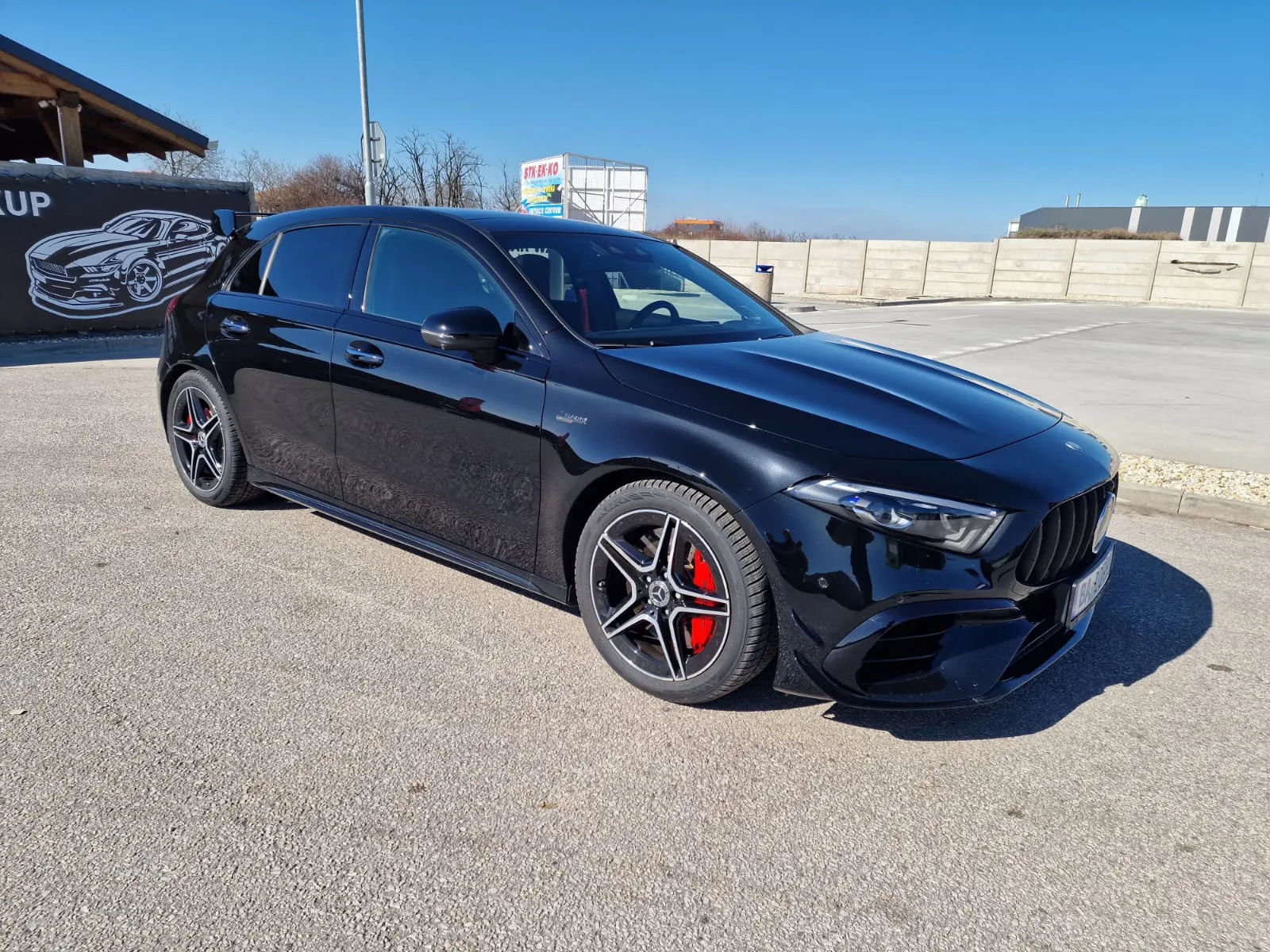 
								Mercedes-Benz A45SAMG 4MATIC full									