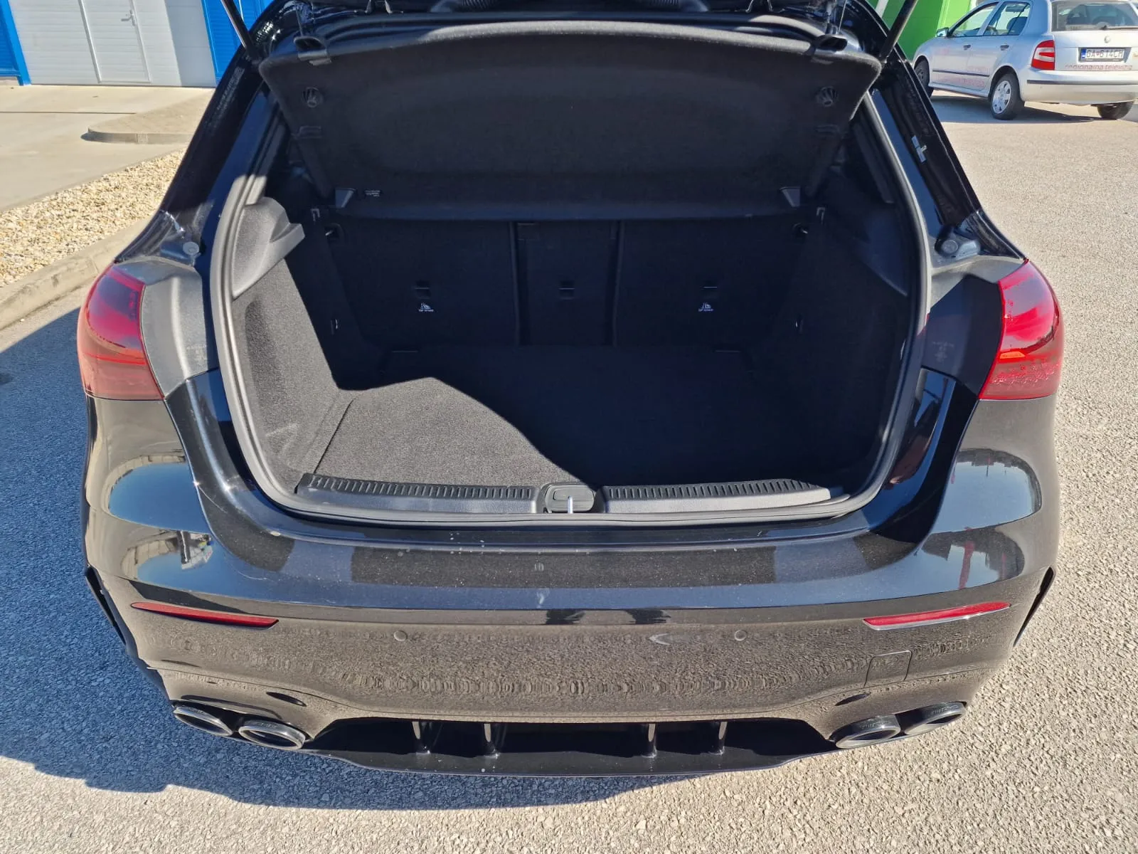 
								Mercedes-Benz A45SAMG 4MATIC full									