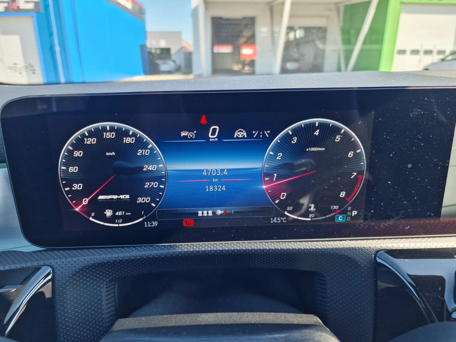 
								Mercedes-Benz A45SAMG 4MATIC full									