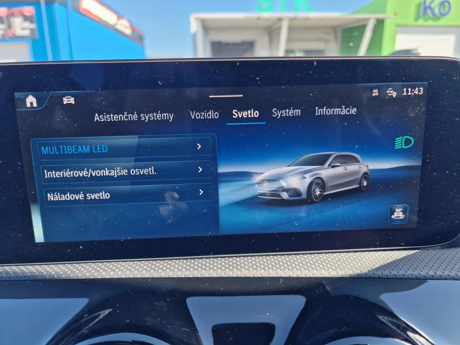 
								Mercedes-Benz A45SAMG 4MATIC full									