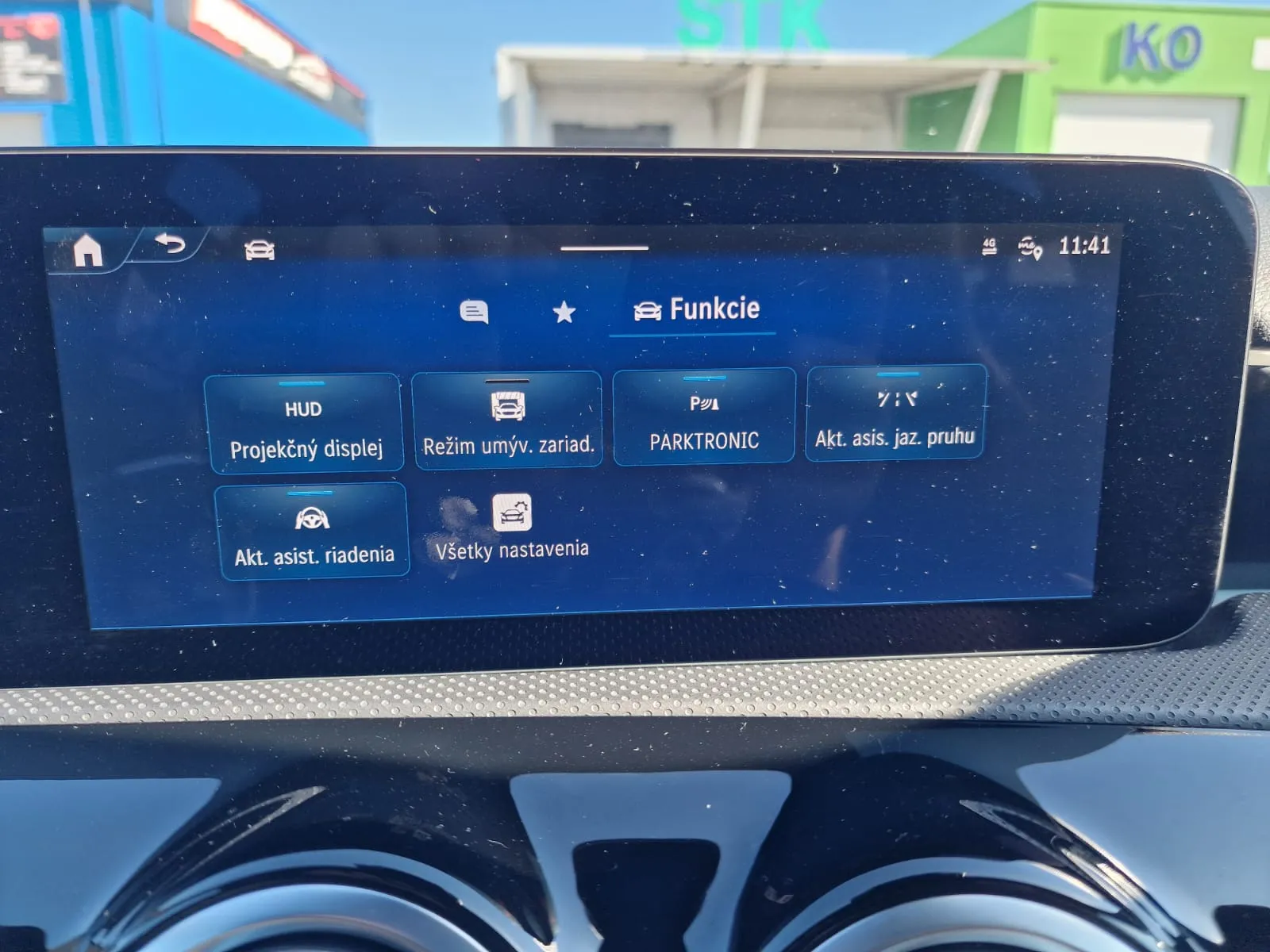 
								Mercedes-Benz A45SAMG 4MATIC full									