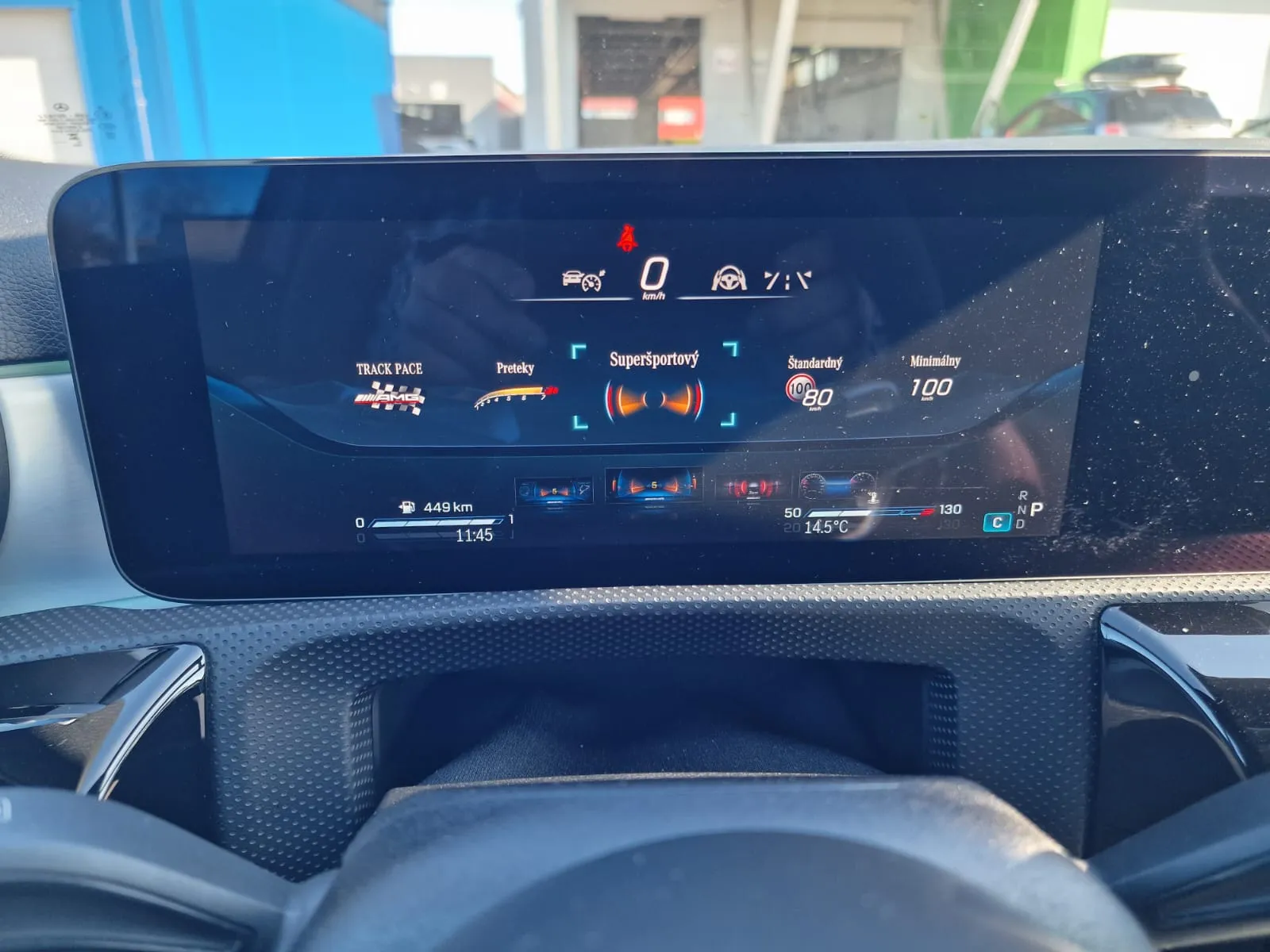 
								Mercedes-Benz A45SAMG 4MATIC full									