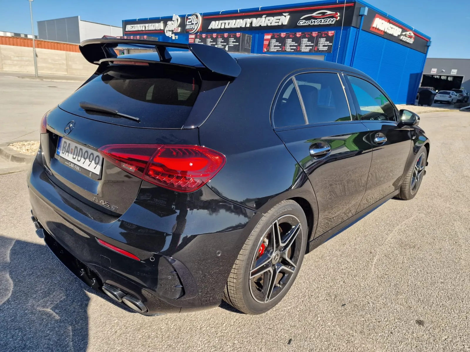 
								Mercedes-Benz A45SAMG 4MATIC full									