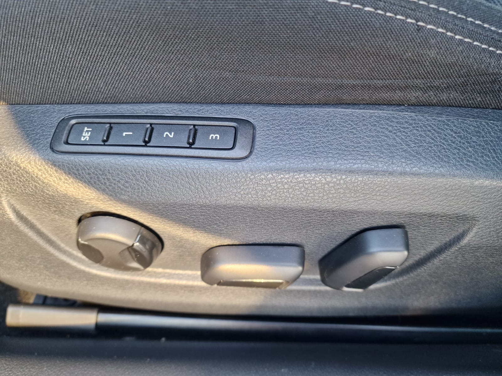 
								Škoda Superb Combi 2.0 TDI SCR Style DSG full									