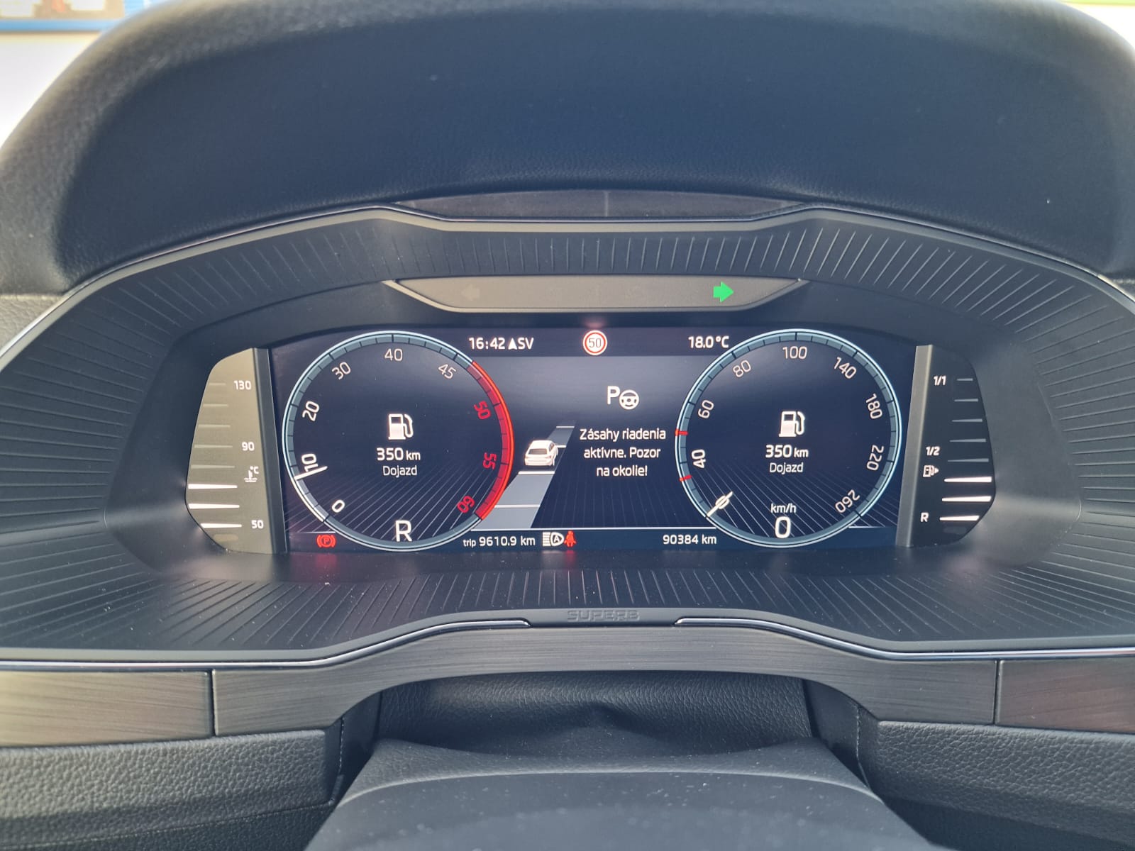 
								Škoda Superb Combi 2.0 TDI SCR Style DSG full									