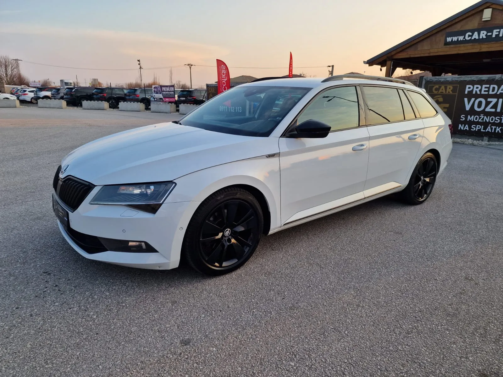 
								Škoda Superb 2.0TDi Sportline DSG full									