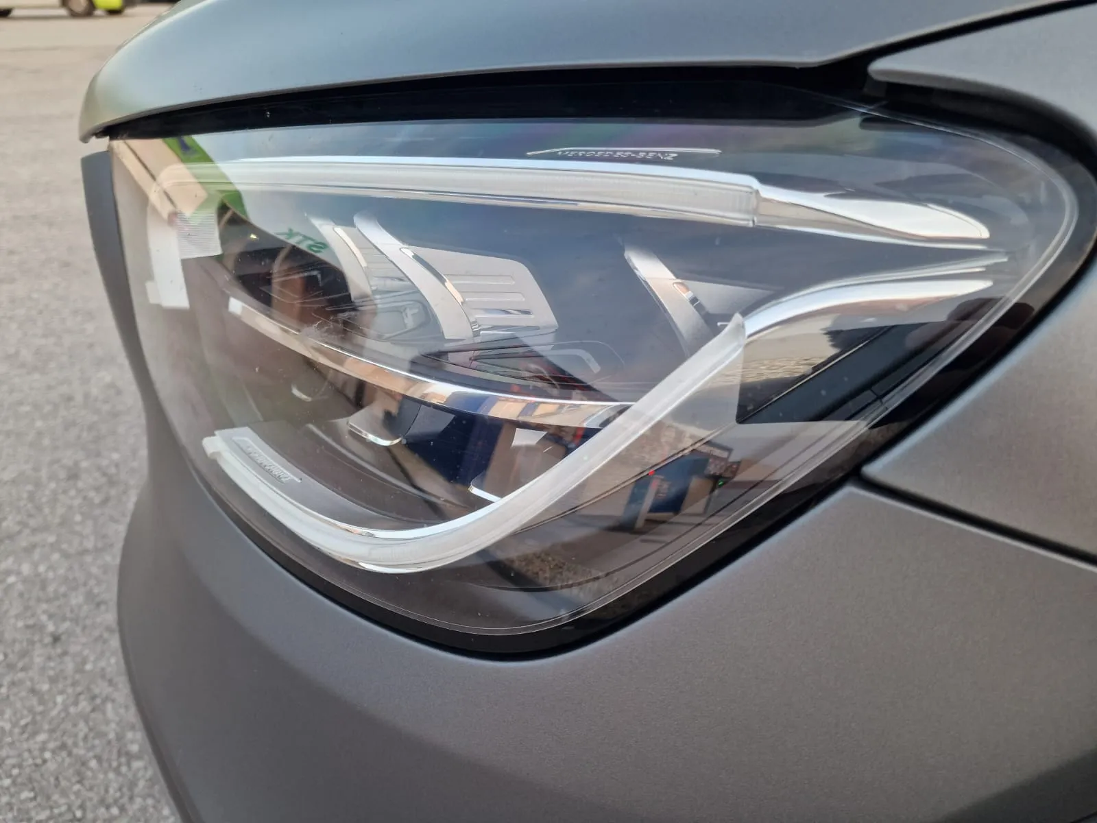 
								Mercedes-Benz GLC 220d 4MATIC A/T full									