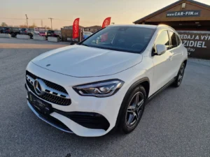 Mercedes-Benz GLA 200d A/T