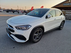 Mercedes-Benz GLA 200d A/T