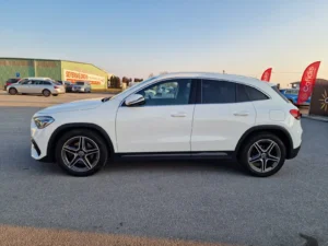 Mercedes-Benz GLA 200d A/T