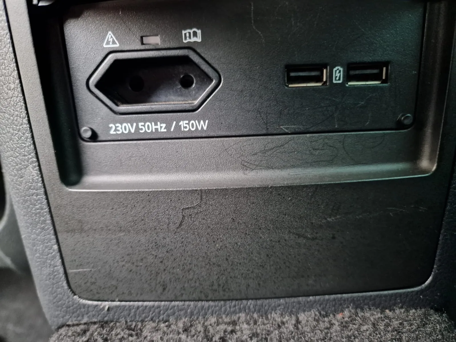 
								Škoda Octavia Combi 1.6 TDI 115k Style DSG full									