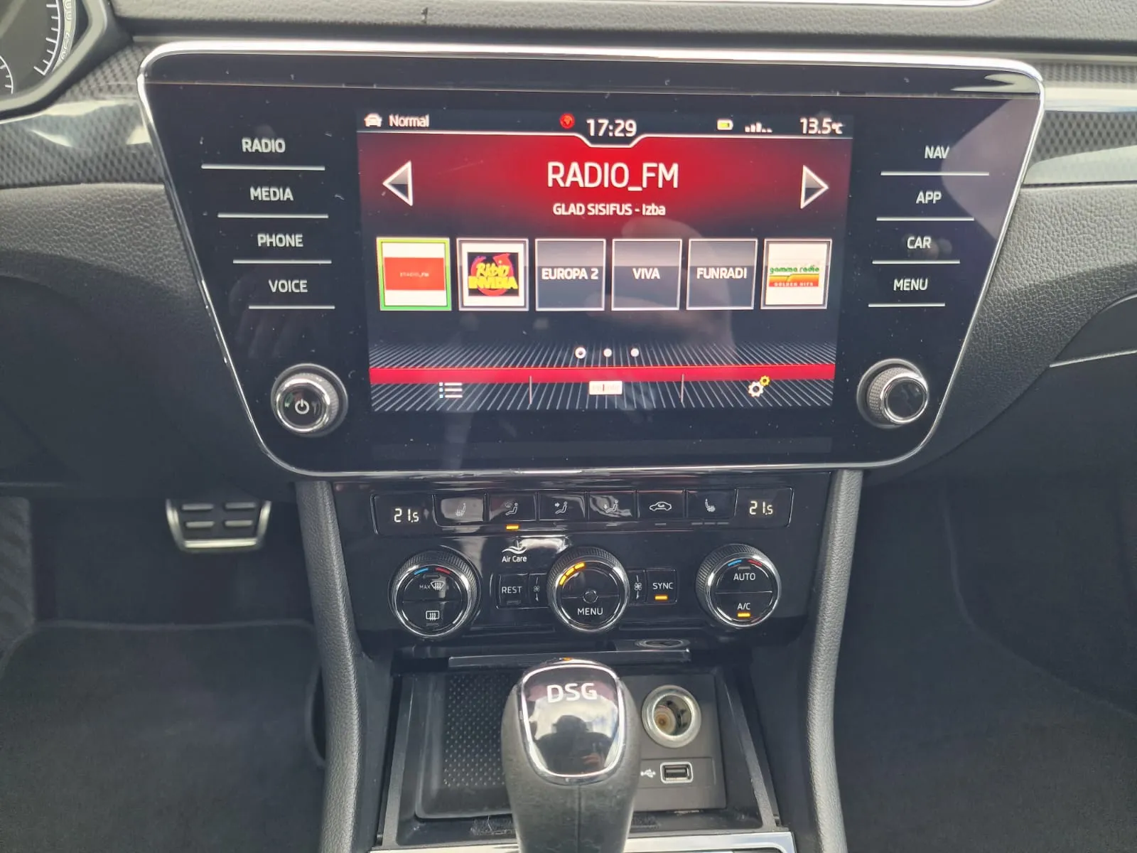 
								Škoda Octavia Combi 1.6 TDI 115k Style DSG full									