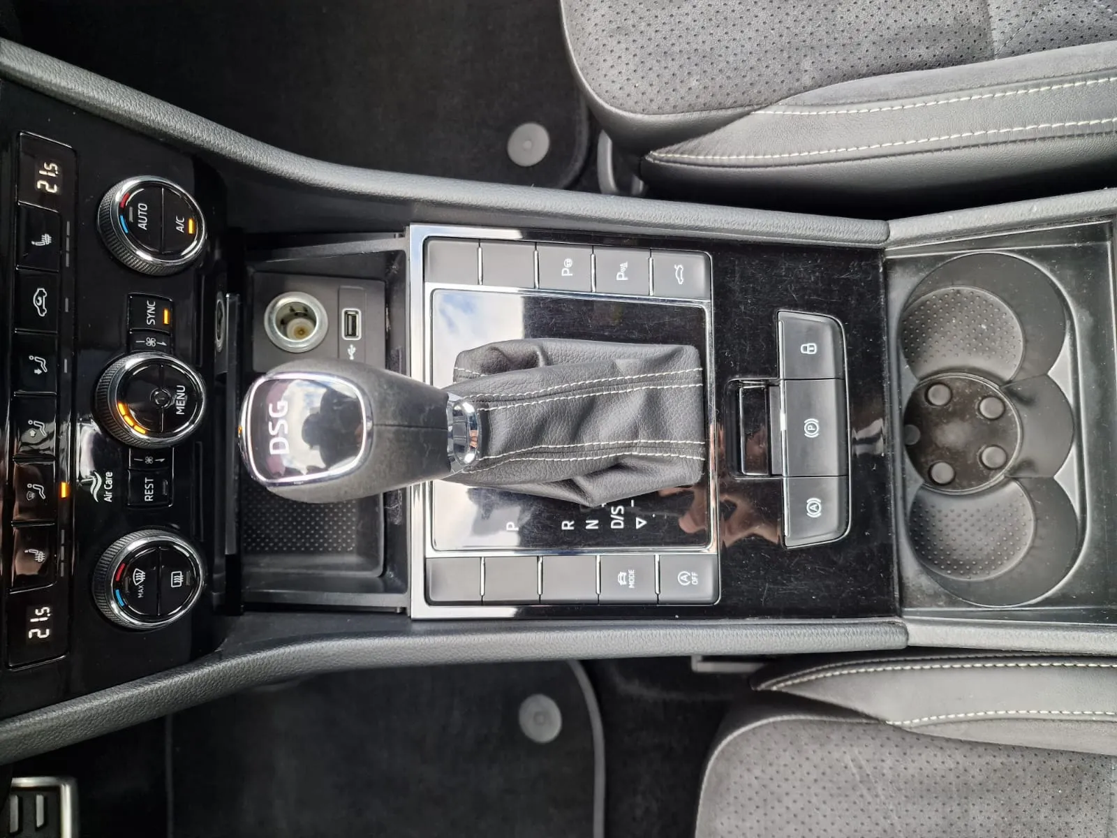 
								Škoda Octavia Combi 1.6 TDI 115k Style DSG full									