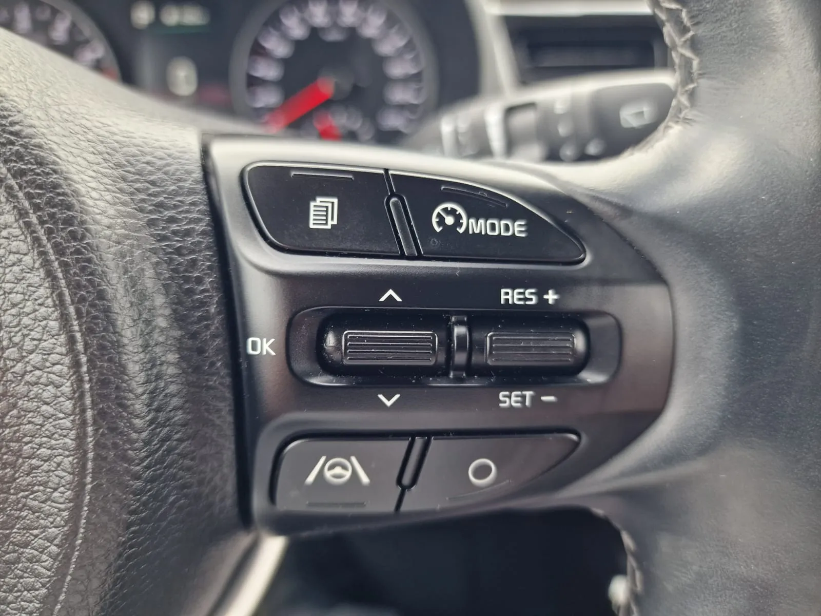 
								Kia Rio 1.0 T-GDi Gold A/T full									