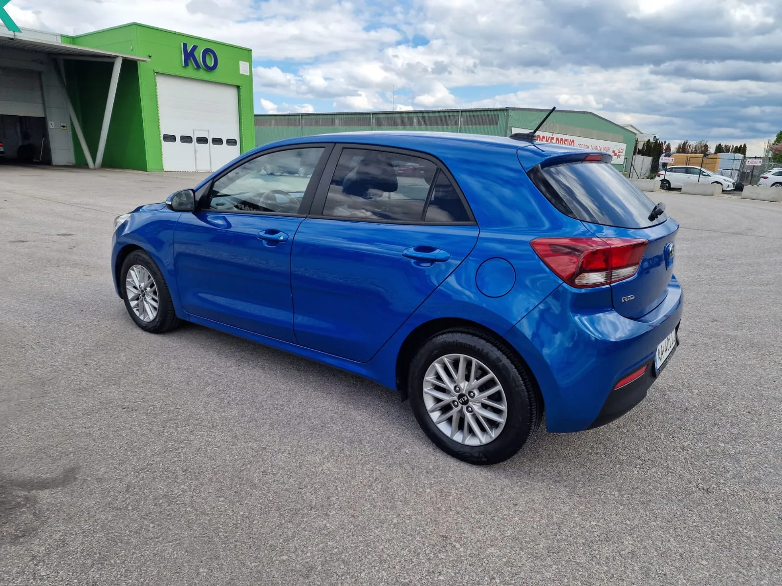 
								Kia Rio 1.0 T-GDi Gold A/T full									