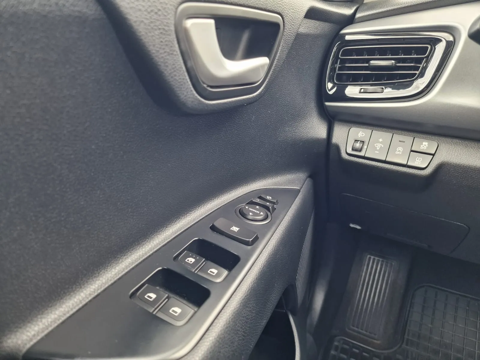 
								Kia Rio 1.0 T-GDi Gold A/T full									