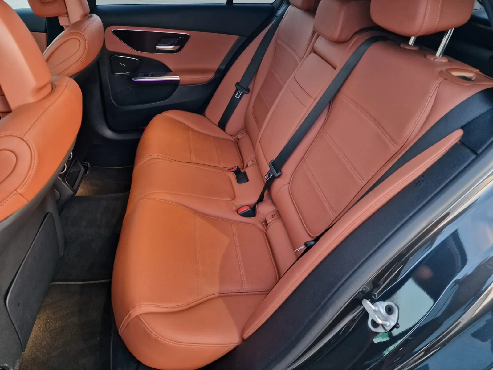 
								Mercedes-Benz C trieda Kombi 220 d mHEV All-Terrain 4MATIC A/T full									