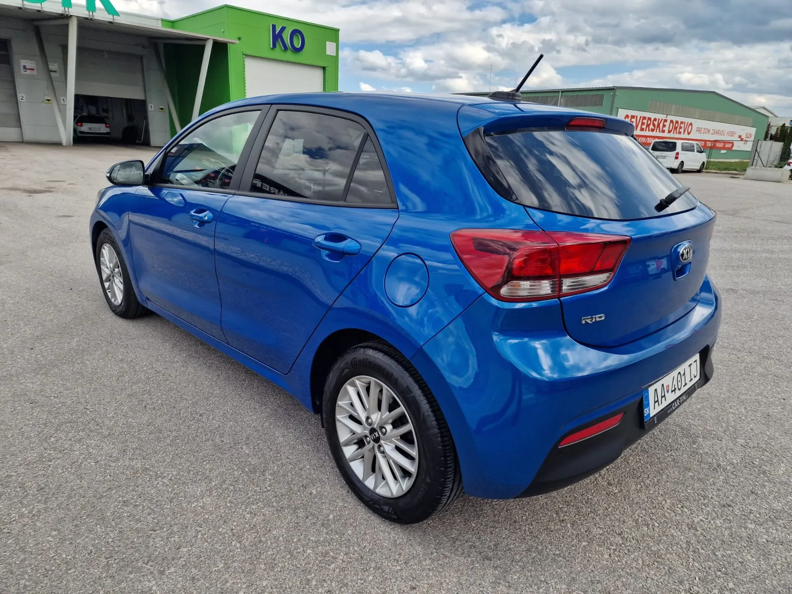 
								Kia Rio 1.0 T-GDi Gold A/T full									