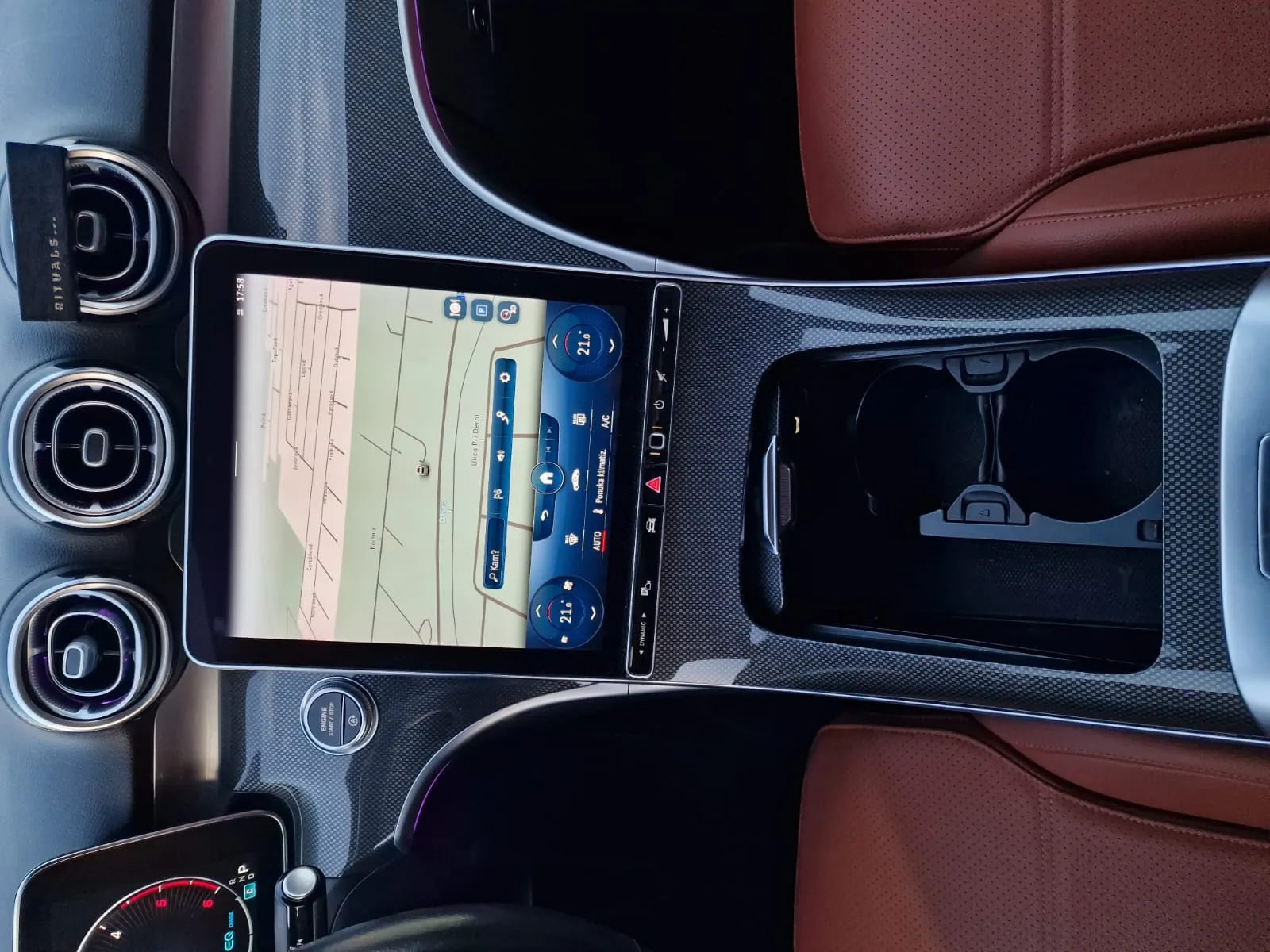 
								Mercedes-Benz C trieda Kombi 220 d mHEV All-Terrain 4MATIC A/T full									