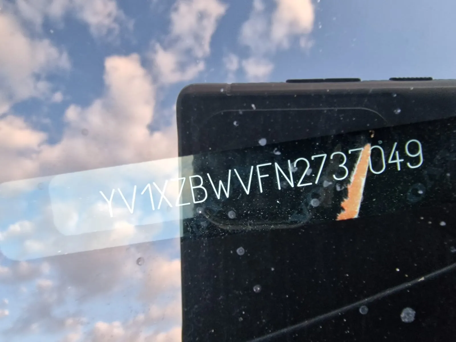 
								Volvo XC40 T4 Recharge full									