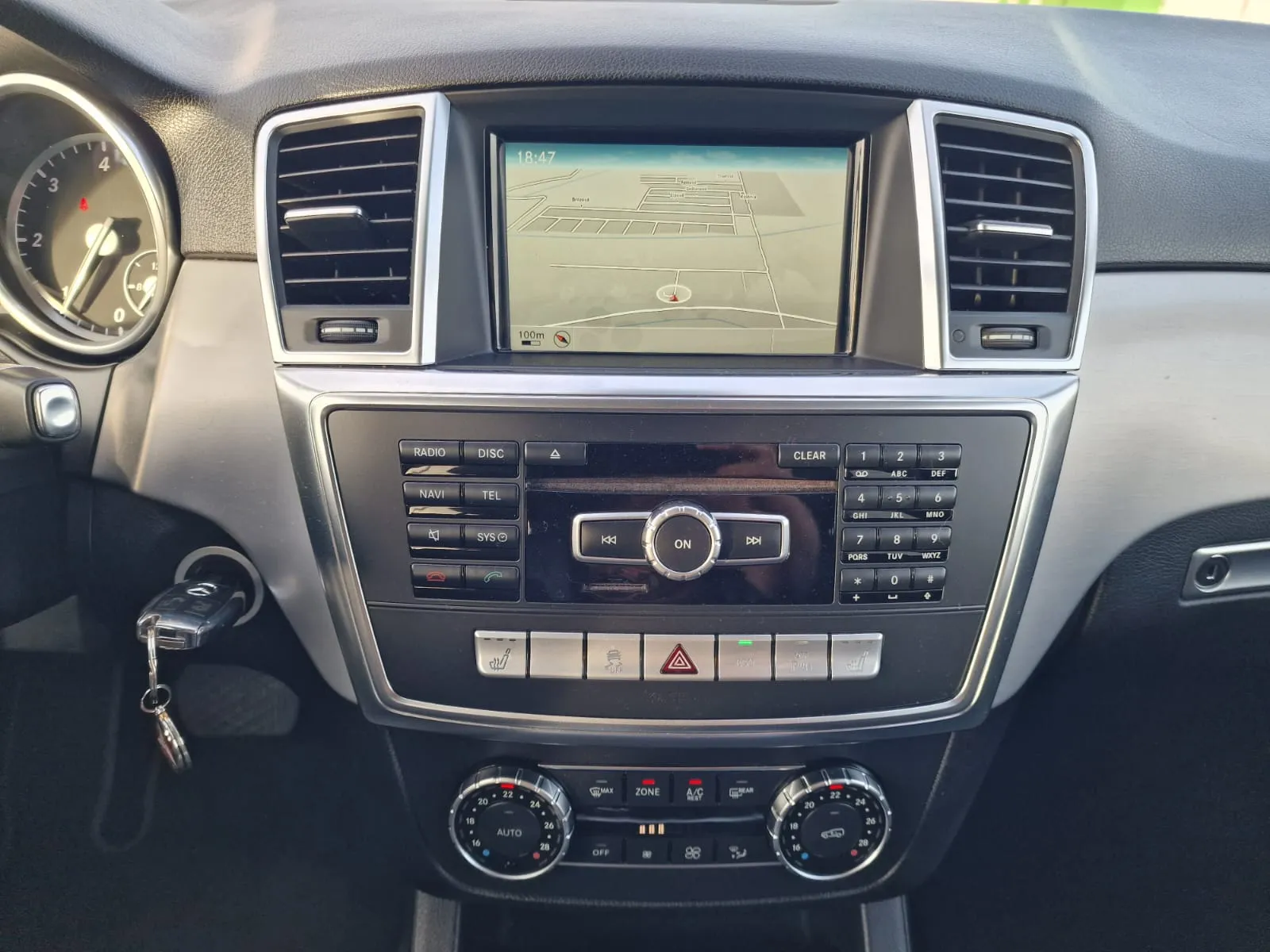 
								Mercedes-Benz ML 250d BLUETEC 4MATIC full									