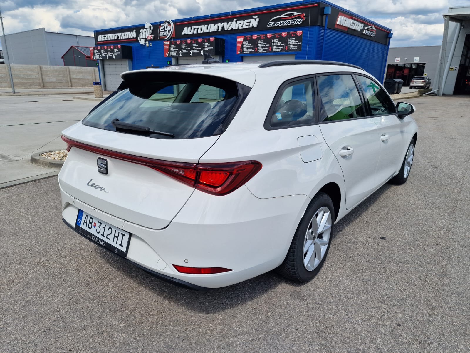 
								Seat Leon Sportstourer 2.0 TDI 150 Style DSG full									