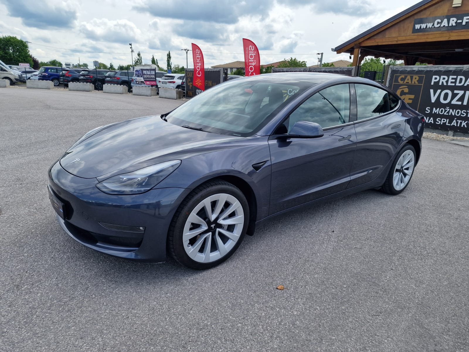 
								Tesla Model 3 Long Range AWD full									