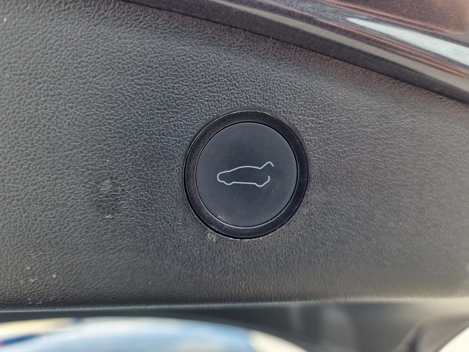 
								Tesla Model 3 Long Range AWD full									