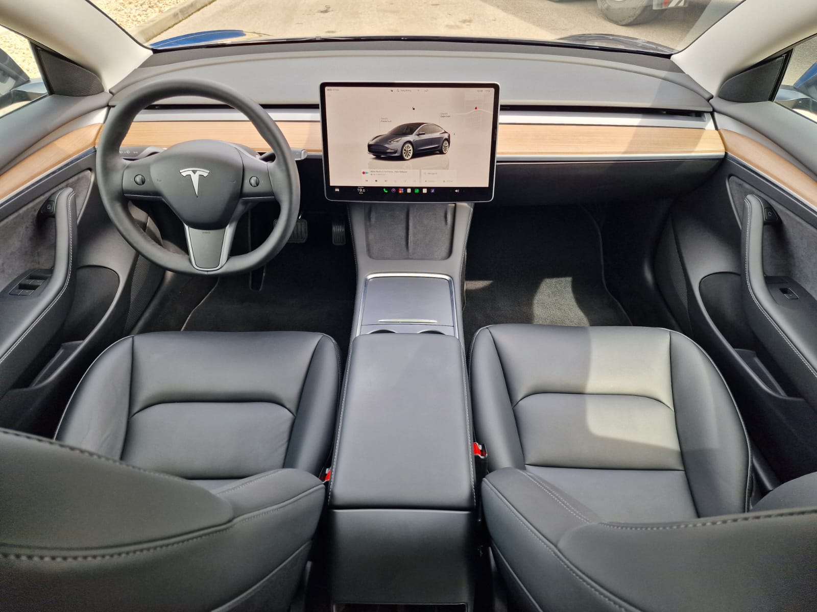 
								Tesla Model 3 Long Range AWD full									