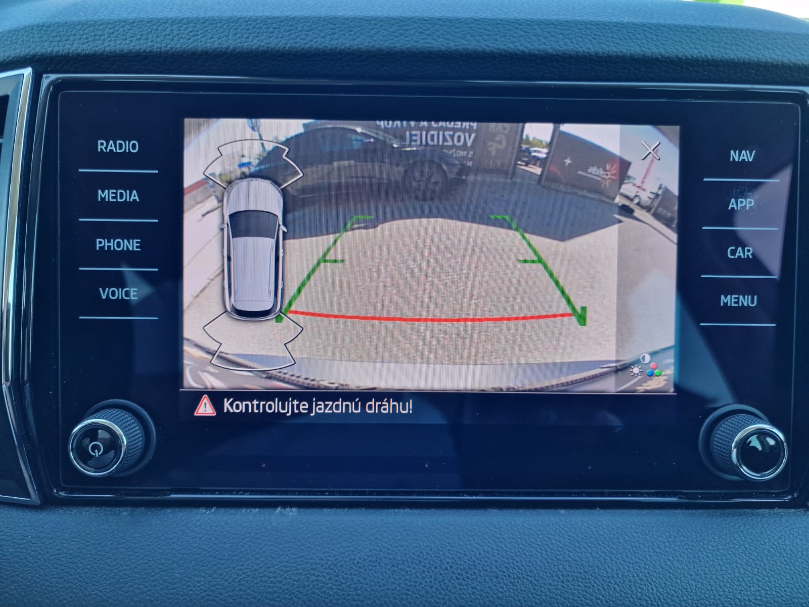 
								Škoda Karoq 2.0 TDI EVO Ambition DSG full									