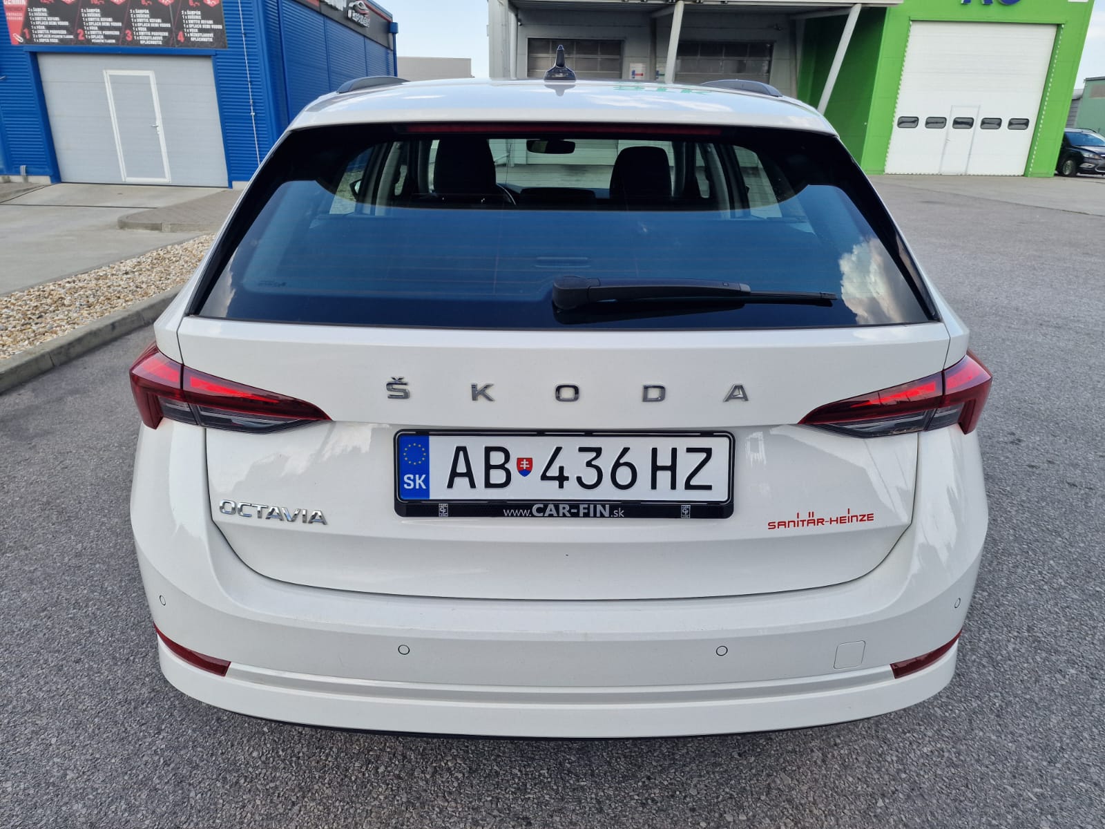 
								Škoda Octavia Combi 2.0 TDI SCR Ambition DSG full									