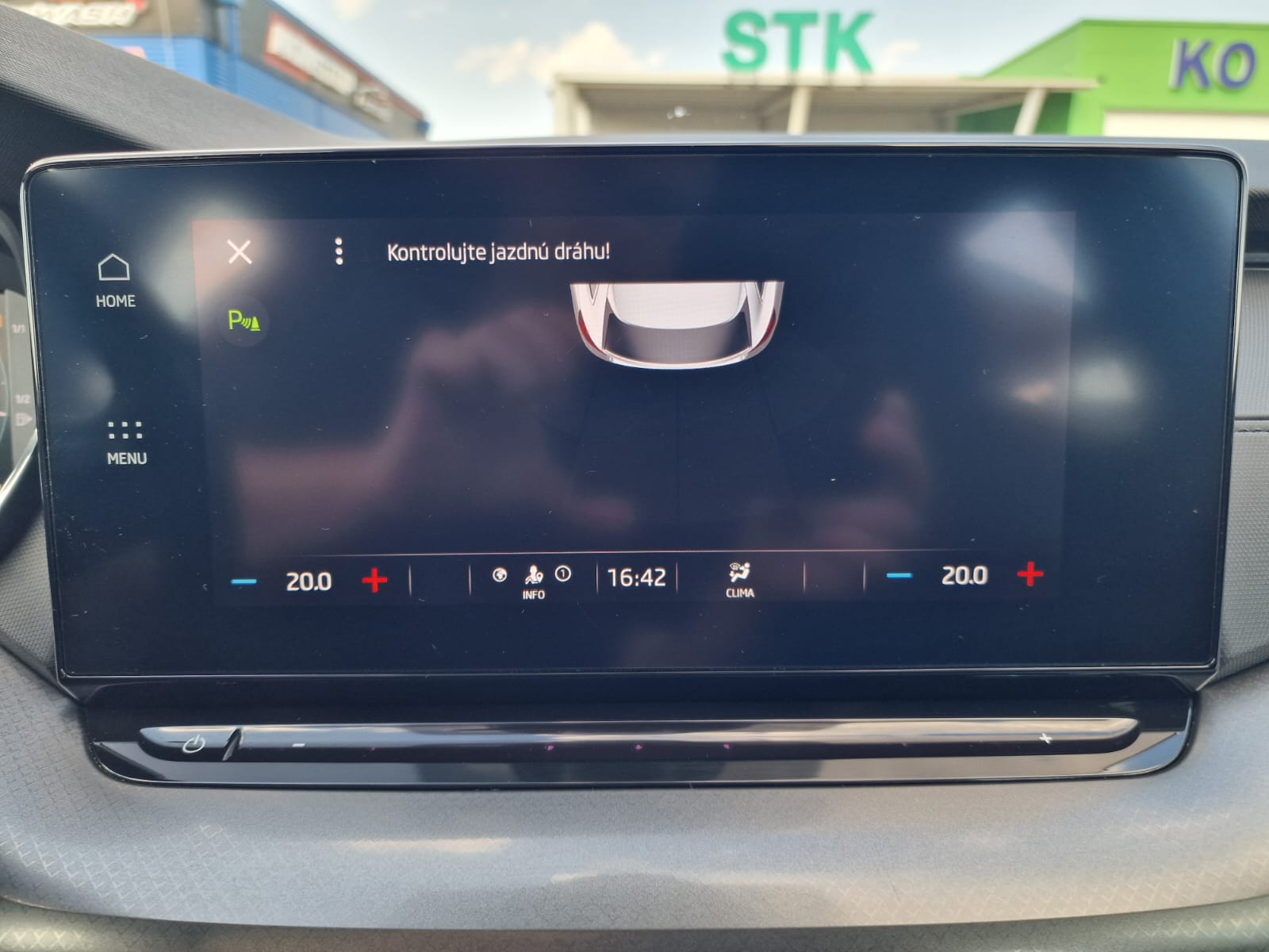 
								Škoda Octavia Combi 2.0 TDI SCR Ambition DSG full									