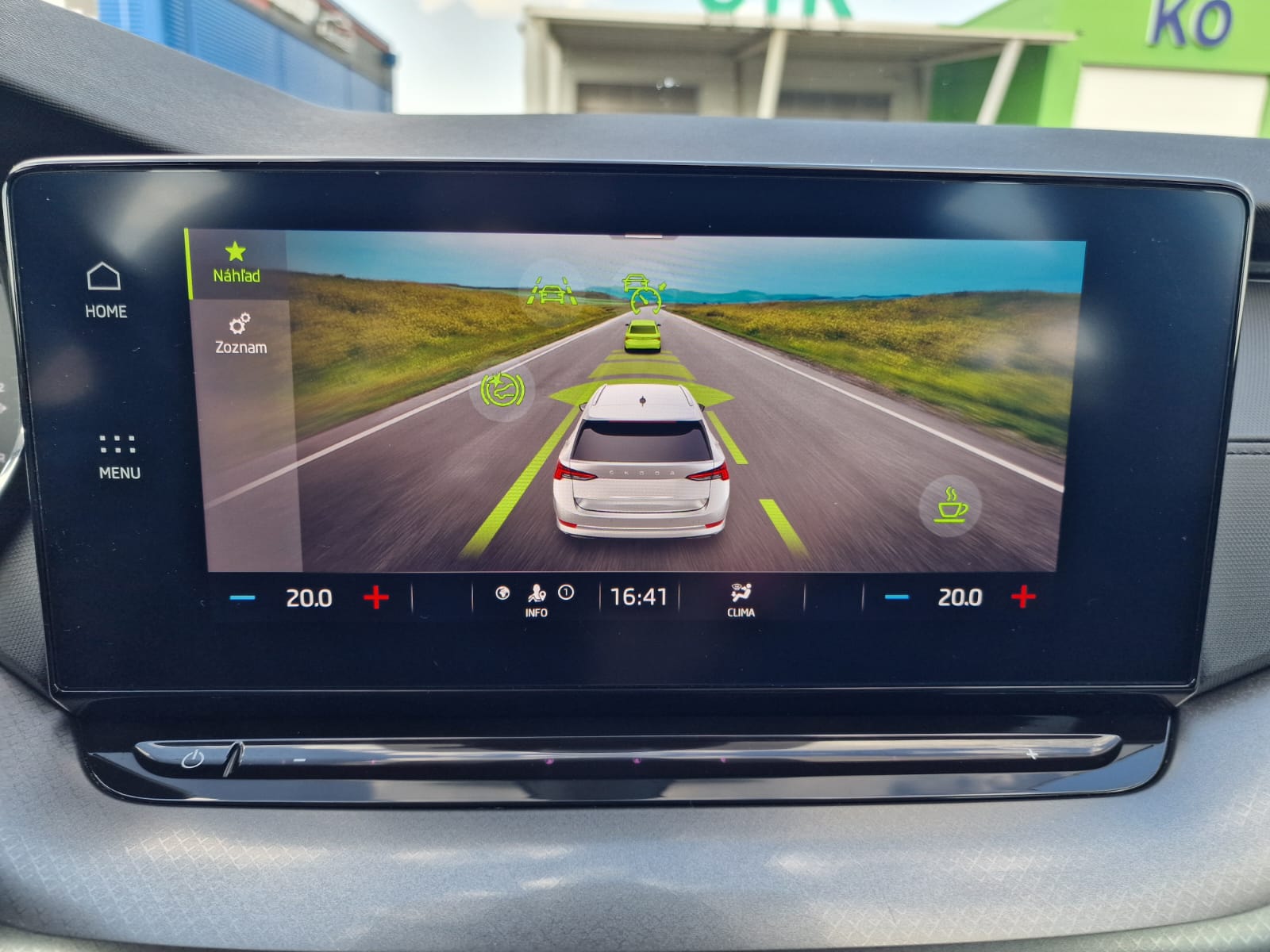 
								Škoda Octavia Combi 2.0 TDI SCR Ambition DSG full									