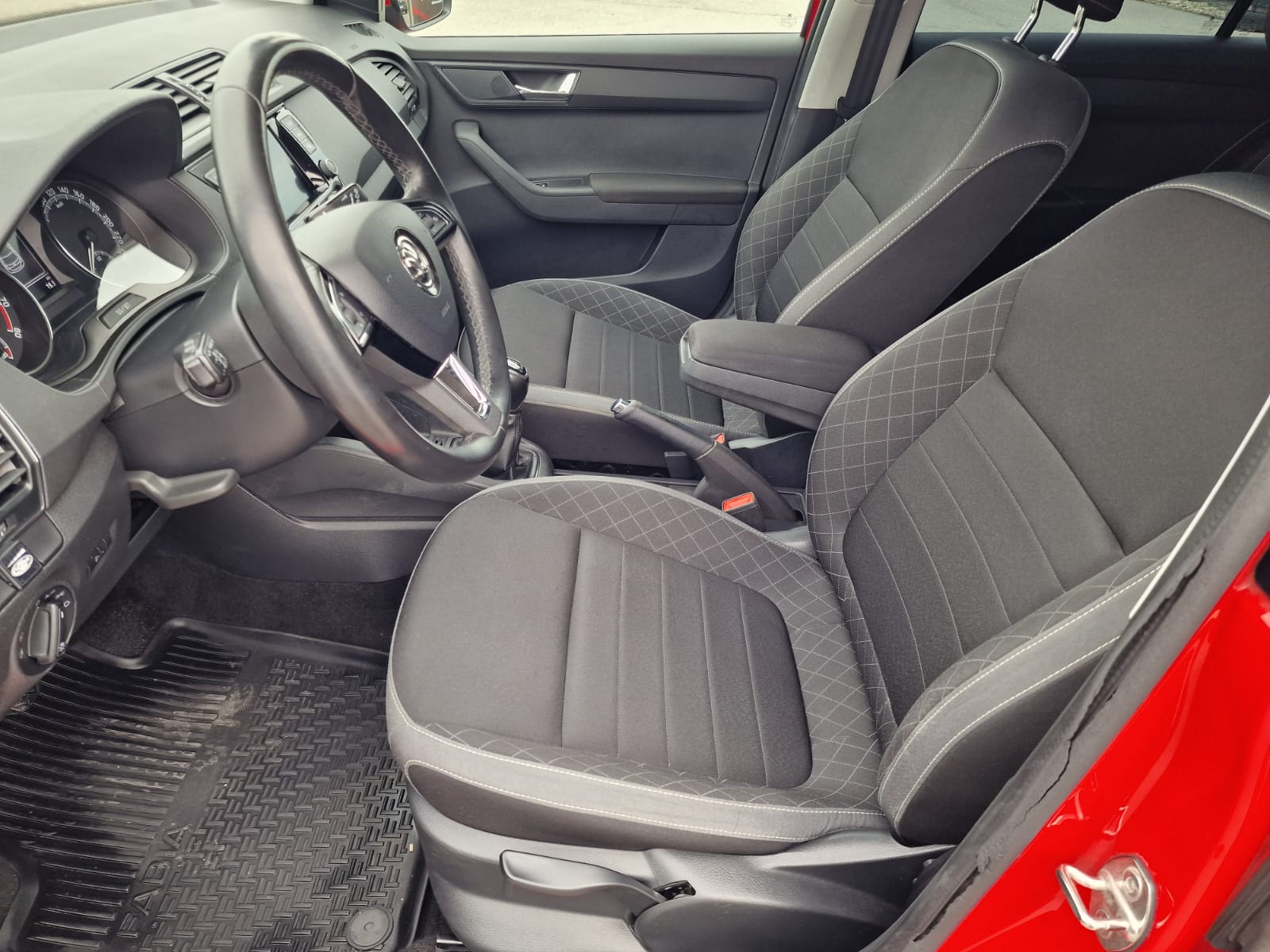 
								Škoda Fabia 1.0 MPI LPG 44KW full									