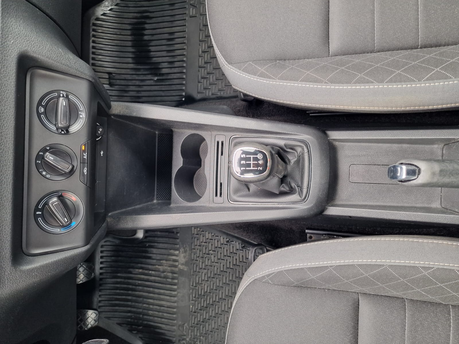 
								Škoda Fabia 1.0 MPI LPG 44KW full									