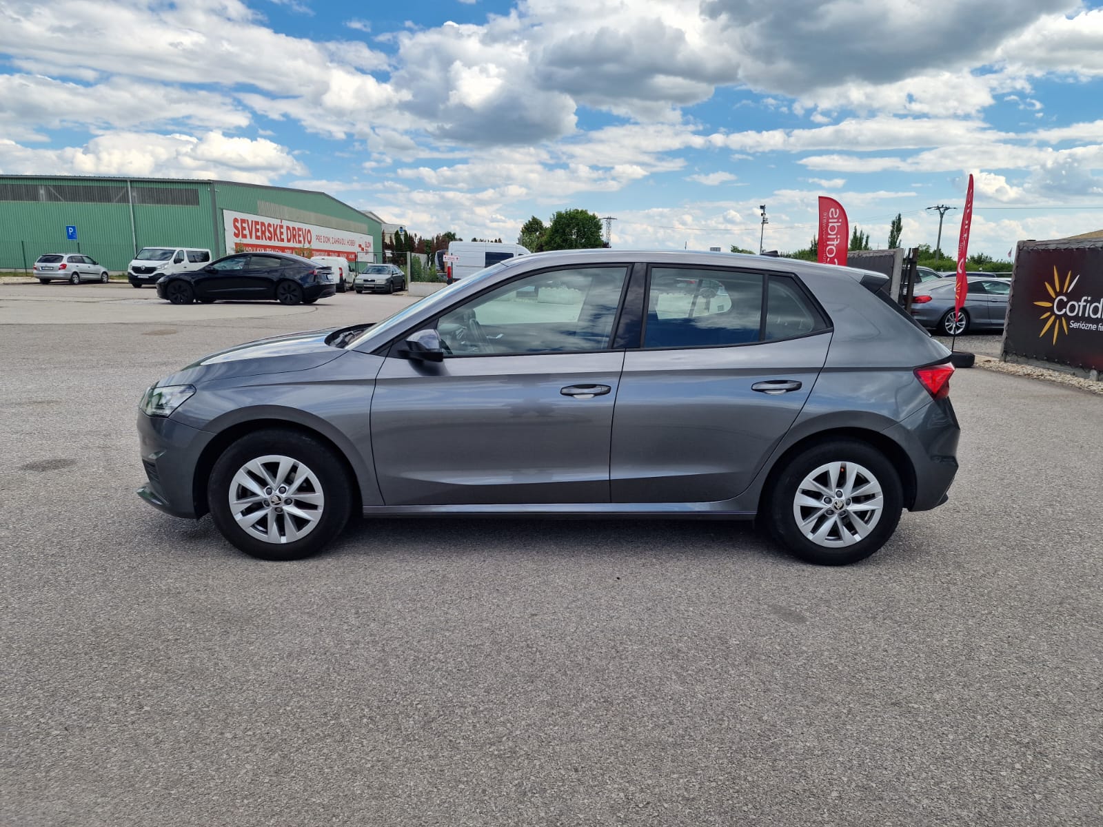 
								Škoda Fabia 1.0 MPI Ambition full									