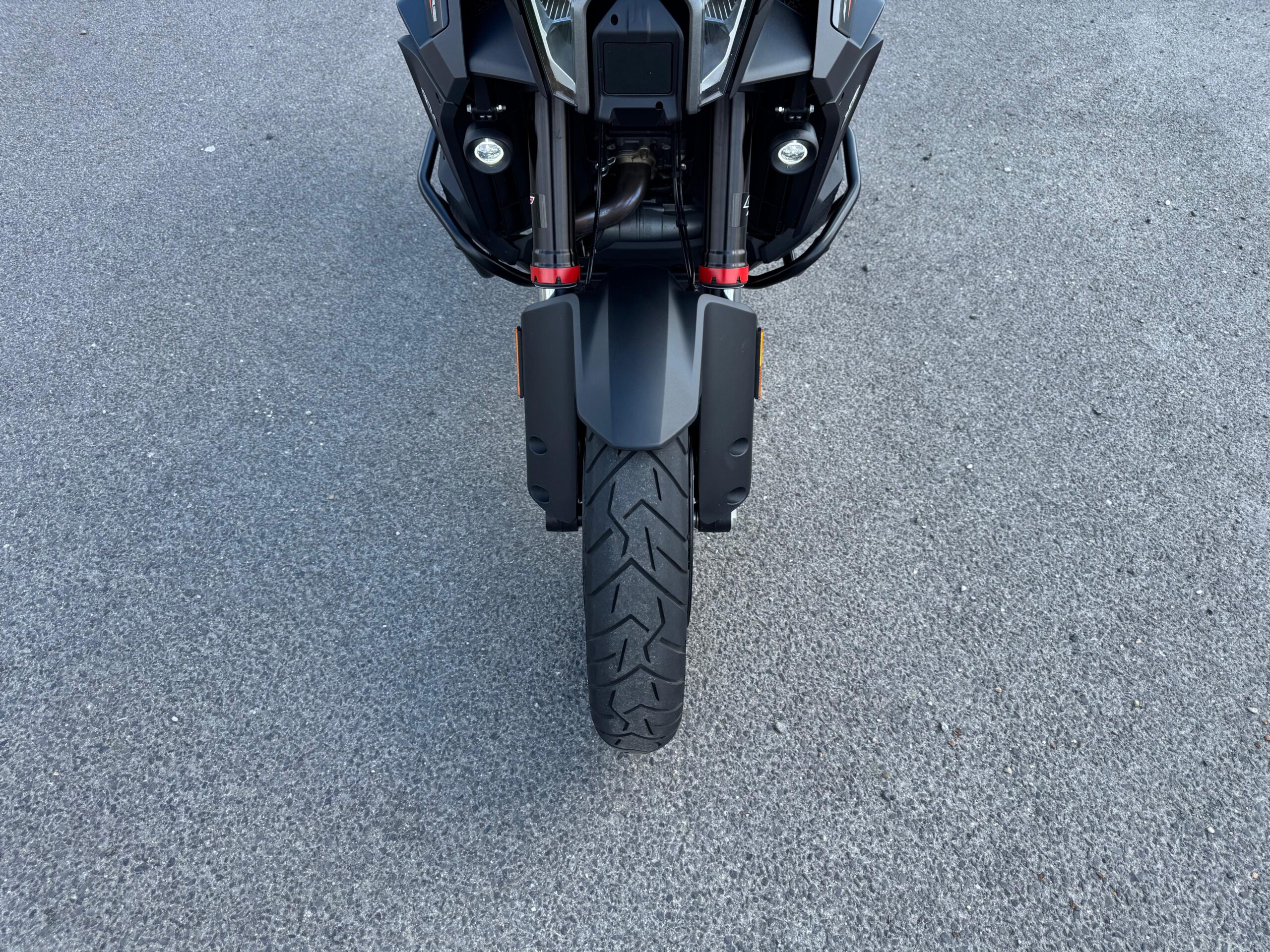 
								KTM 1290 Super Adventure S full									