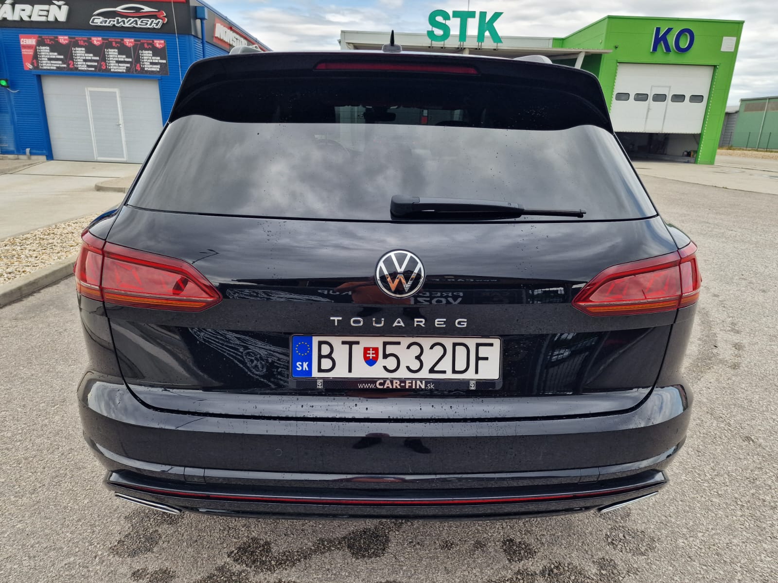 
								Volkswagen Touareg 3.0 V6 TDI SCR R-Line 4Motion Tiptronic full									