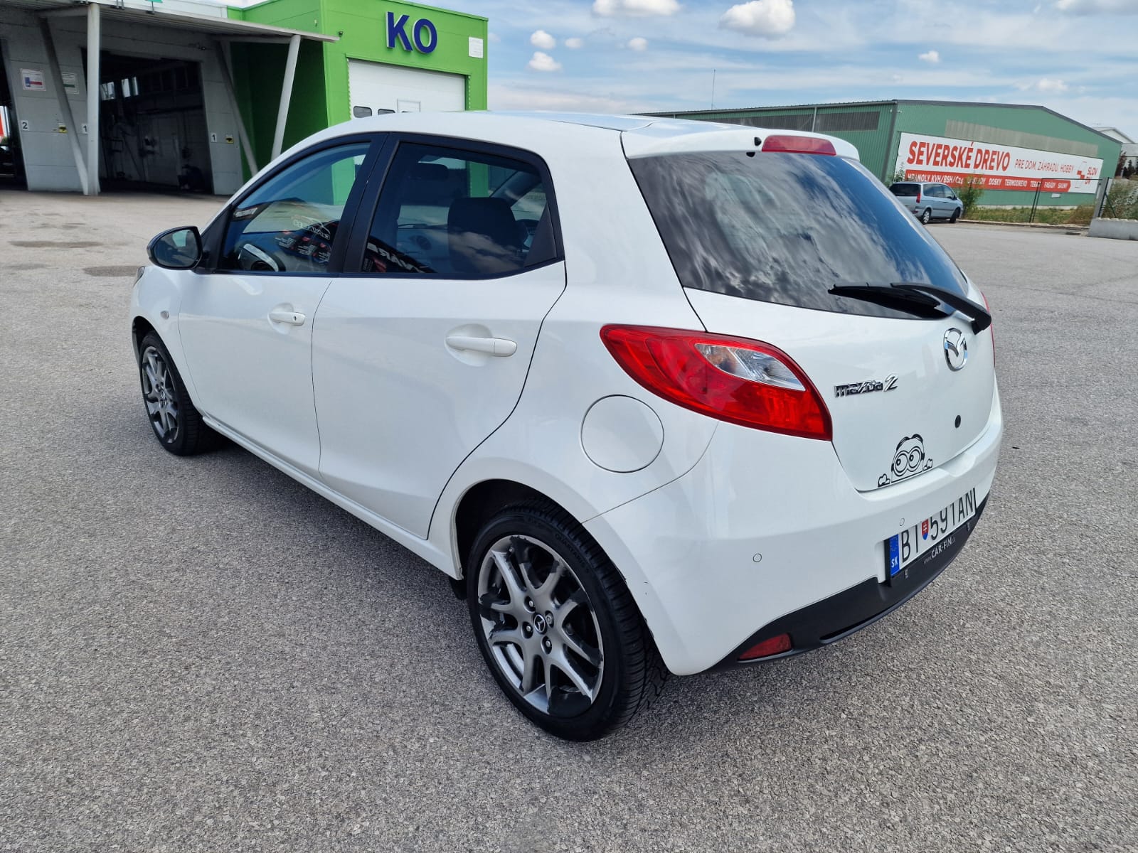 
								Mazda 2 1.3 MZR CE full									