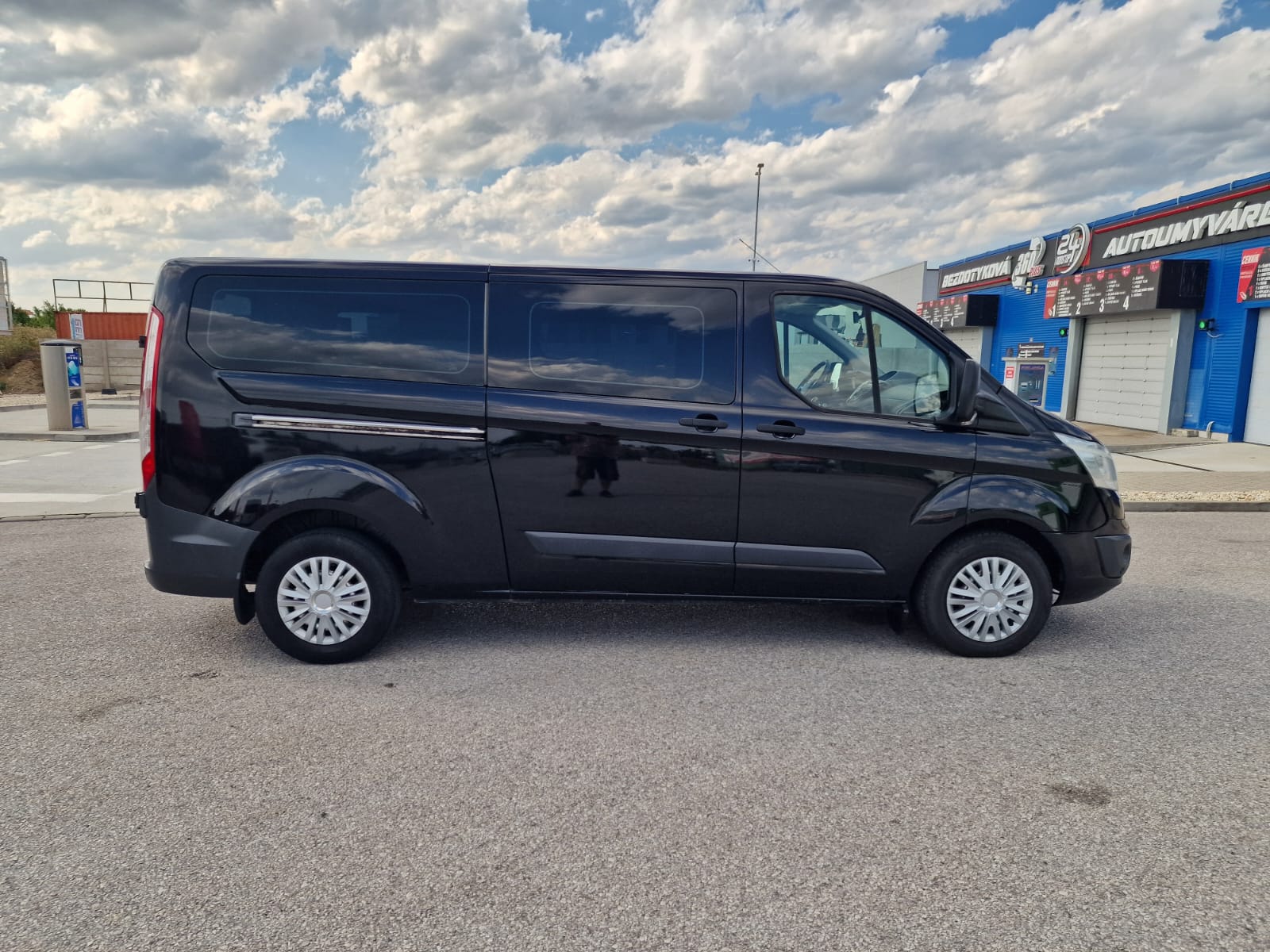 
								Ford Transit Custom 2.2 TDCi Ambiente L2H1 T310 125k full									