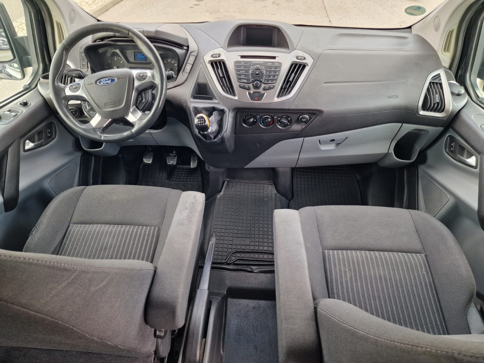 
								Ford Transit Custom 2.2 TDCi Ambiente L2H1 T310 125k full									