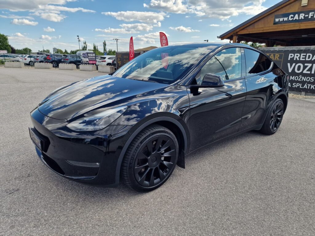 Tesla Model Y Long Range Dual Motor