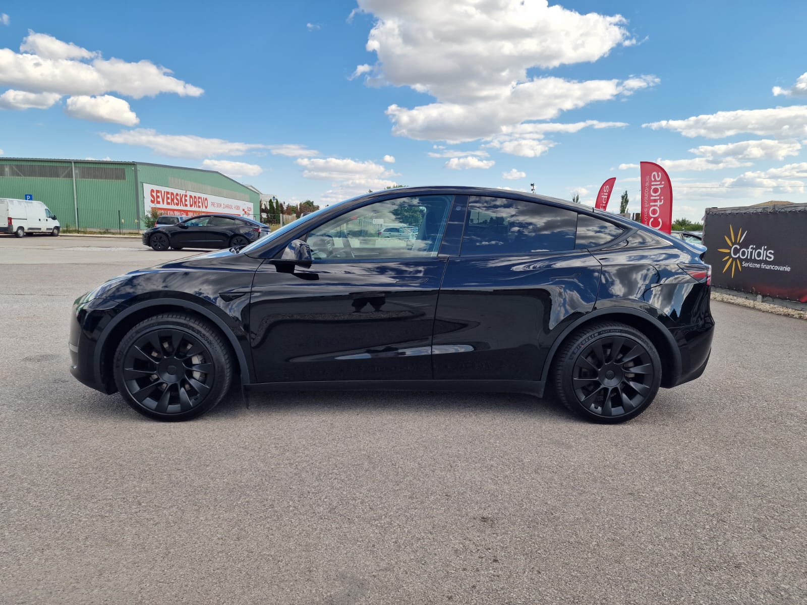 
								Tesla Model Y Long Range Dual Motor full									