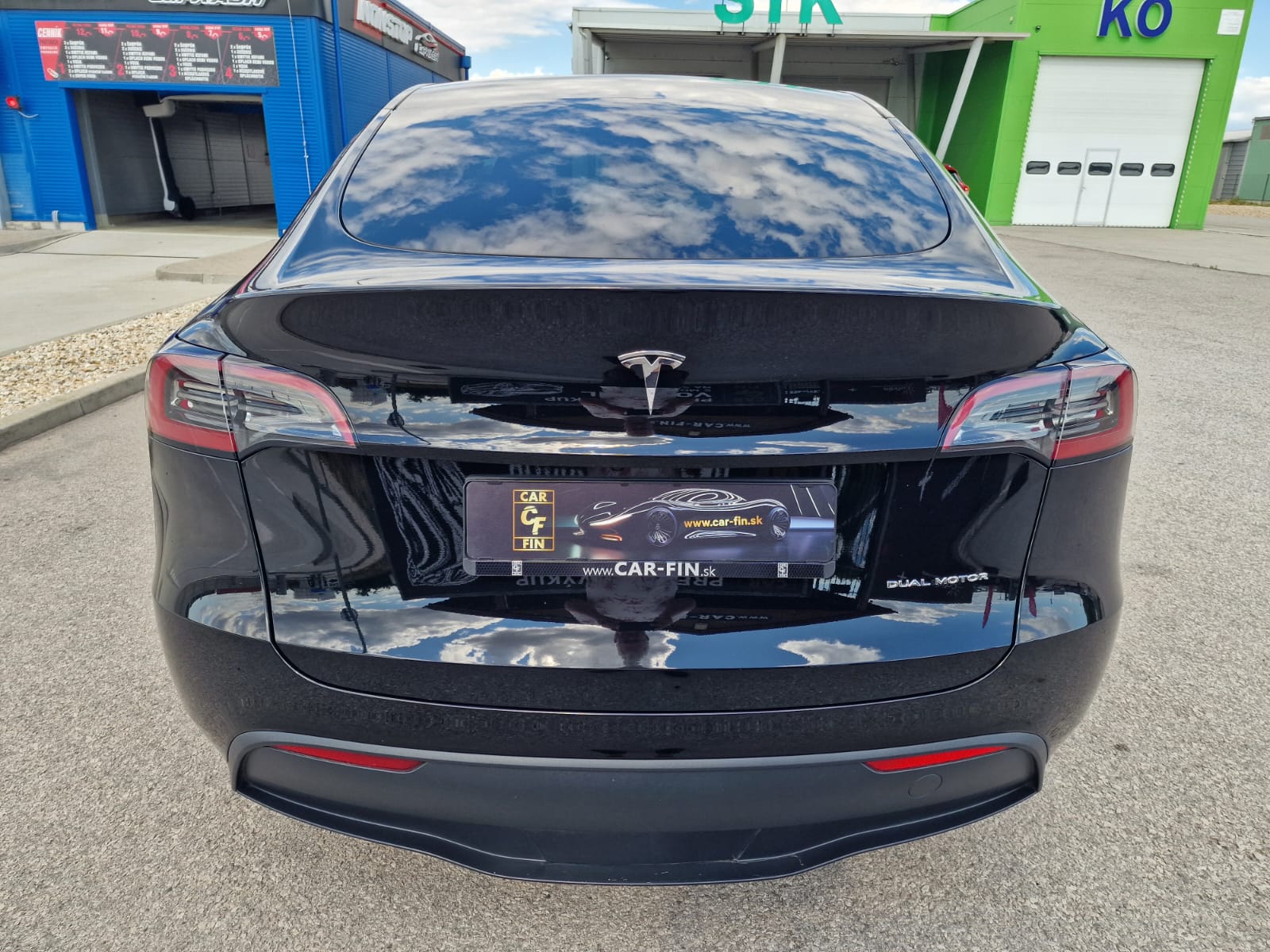 
								Tesla Model Y Long Range Dual Motor full									