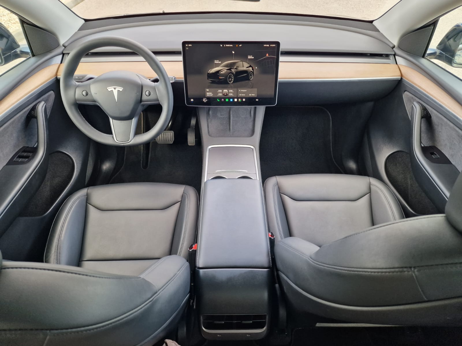 
								Tesla Model Y Long Range Dual Motor full									