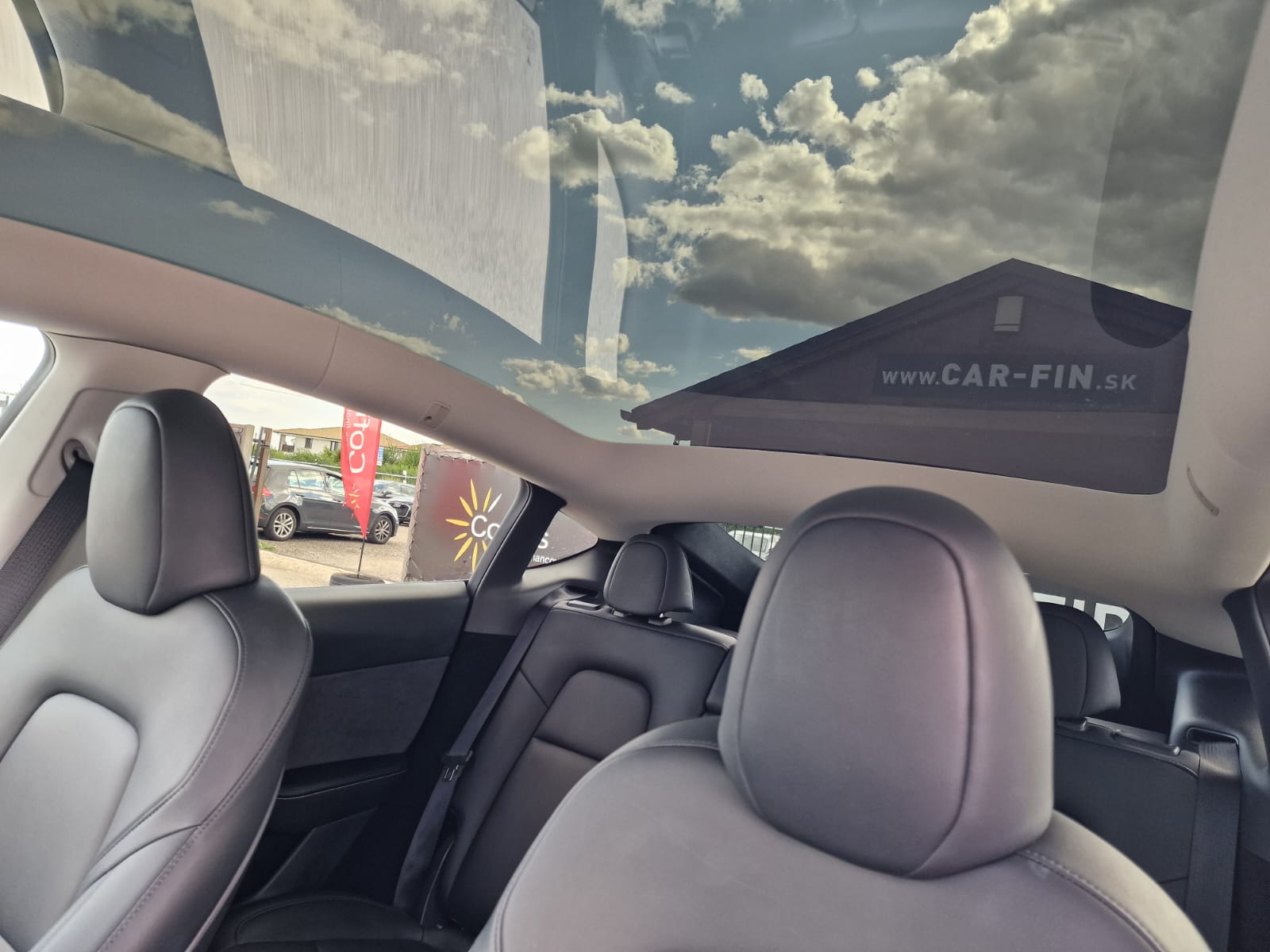
								Tesla Model Y Long Range Dual Motor full									