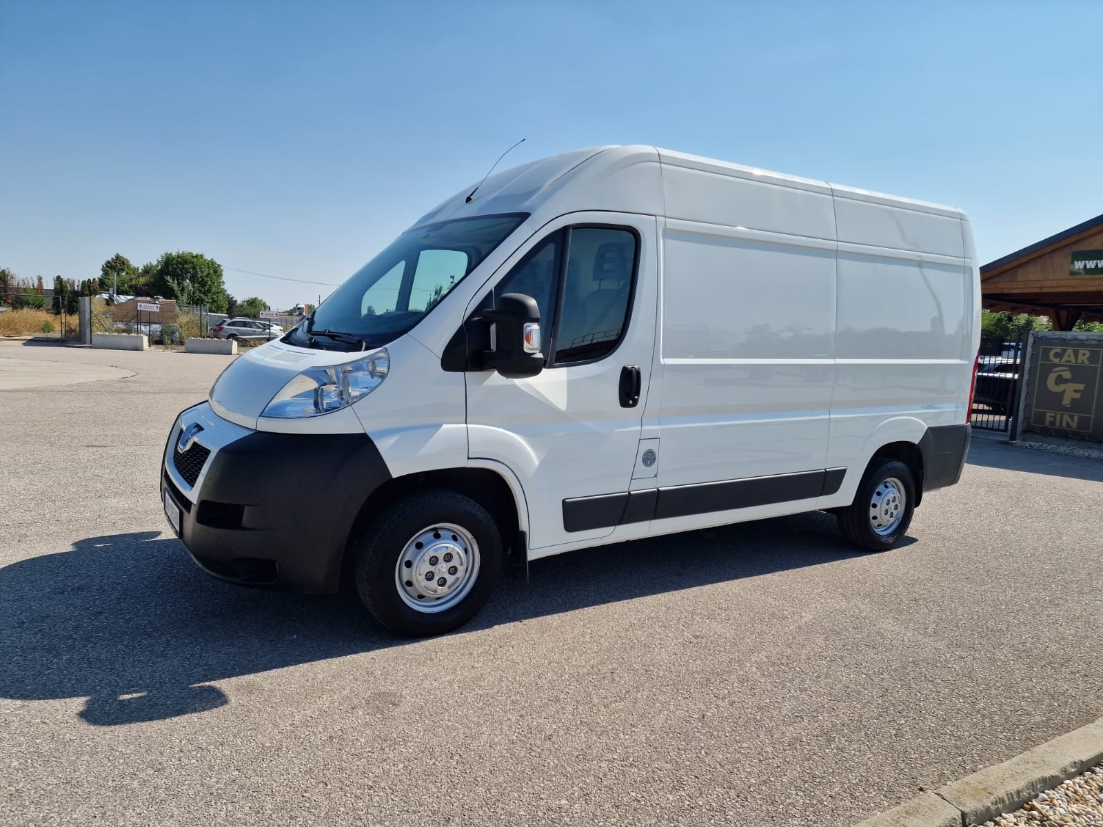 
								Peugeot Boxer 2.2 HDi L2H2 full									