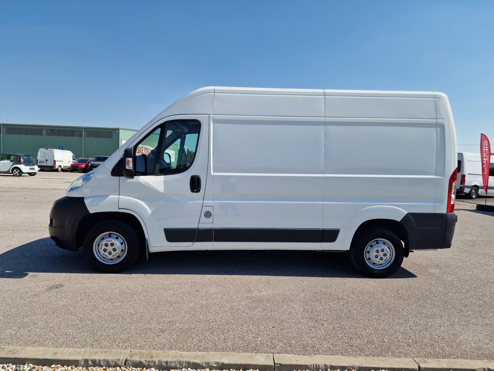 
								Peugeot Boxer 2.2 HDi L2H2 full									